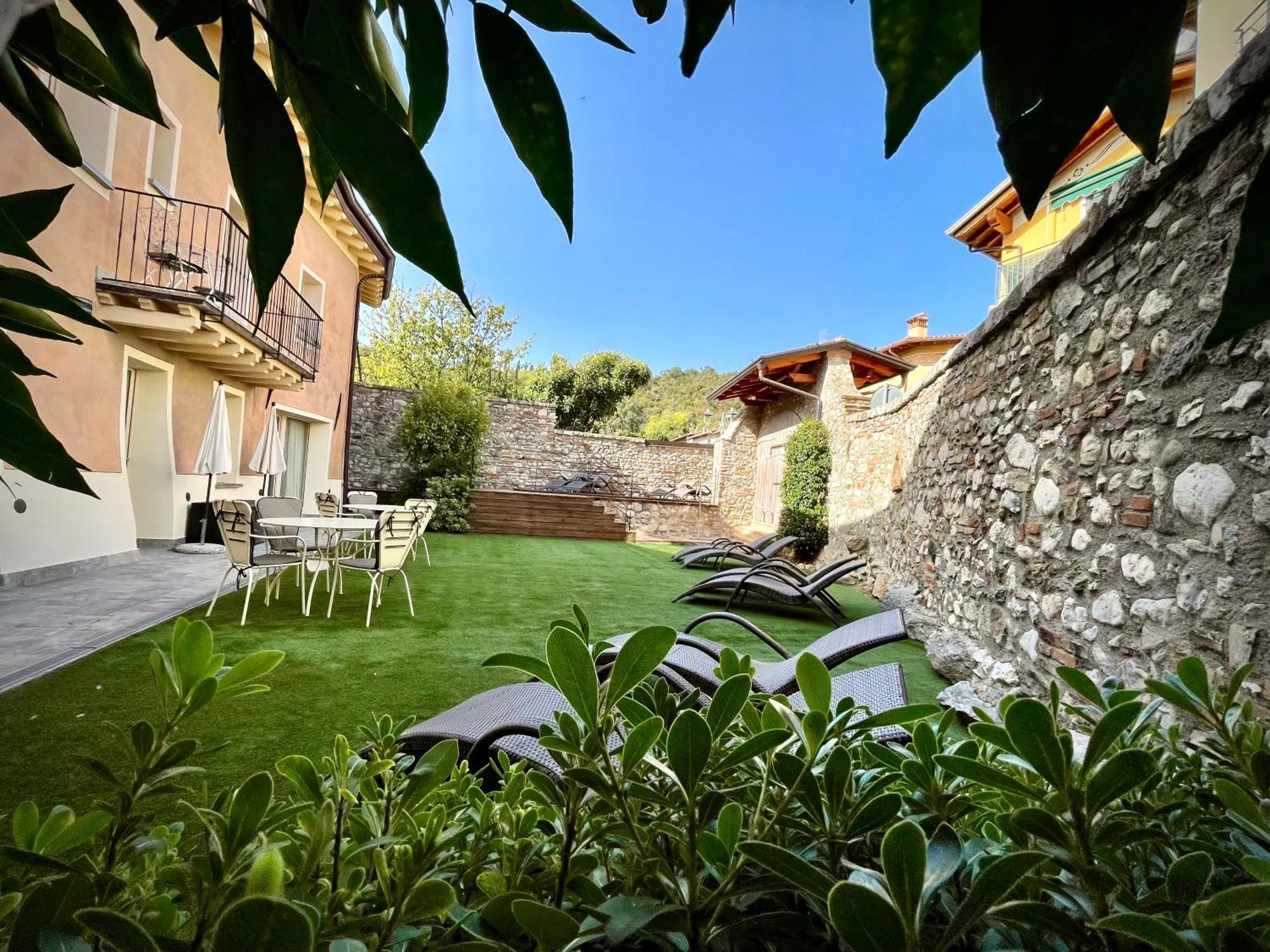 Villa Fontanelle Gardapartments Polpenazze del Garda Ngoại thất bức ảnh
