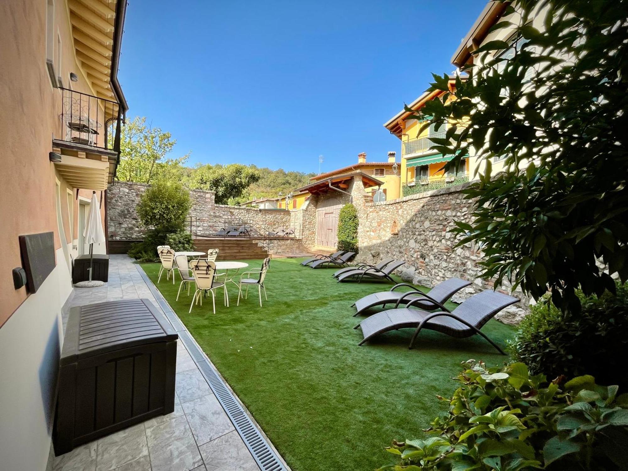 Villa Fontanelle Gardapartments Polpenazze del Garda Ngoại thất bức ảnh